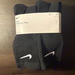 Nike Everyday Plus Black Crew Socks 6-Pack